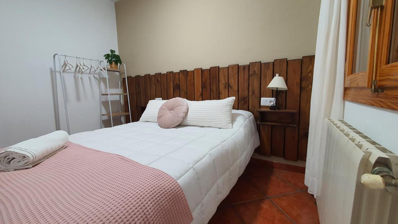 Alojamiento Rural Casa Inocente La Toba  外观 照片