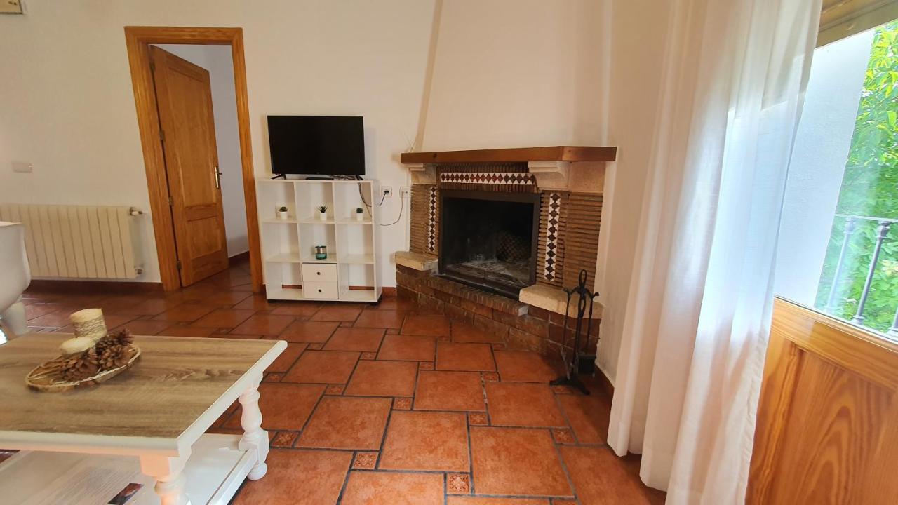 Alojamiento Rural Casa Inocente La Toba  外观 照片