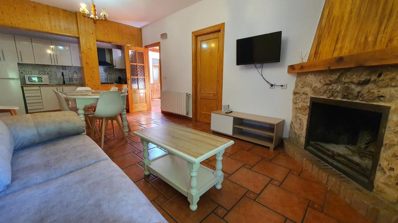 Alojamiento Rural Casa Inocente La Toba  外观 照片
